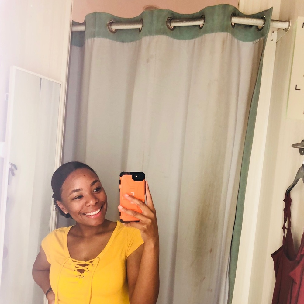 Meet your Posher, Donesha